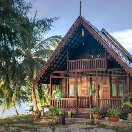 Bayu Lestari Island Resort Mersing Eksteriør billede
