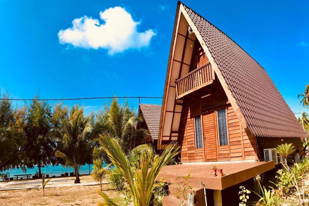 Bayu Lestari Island Resort Mersing Eksteriør billede