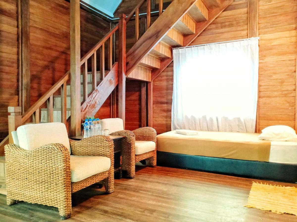 Bayu Lestari Island Resort Mersing Eksteriør billede